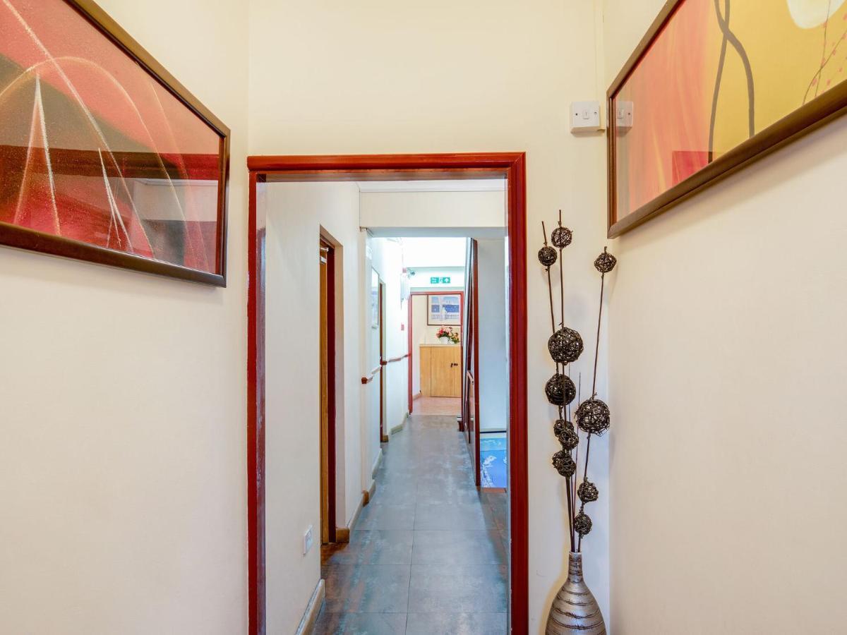 Lovely Studio In London With Patio Buitenkant foto